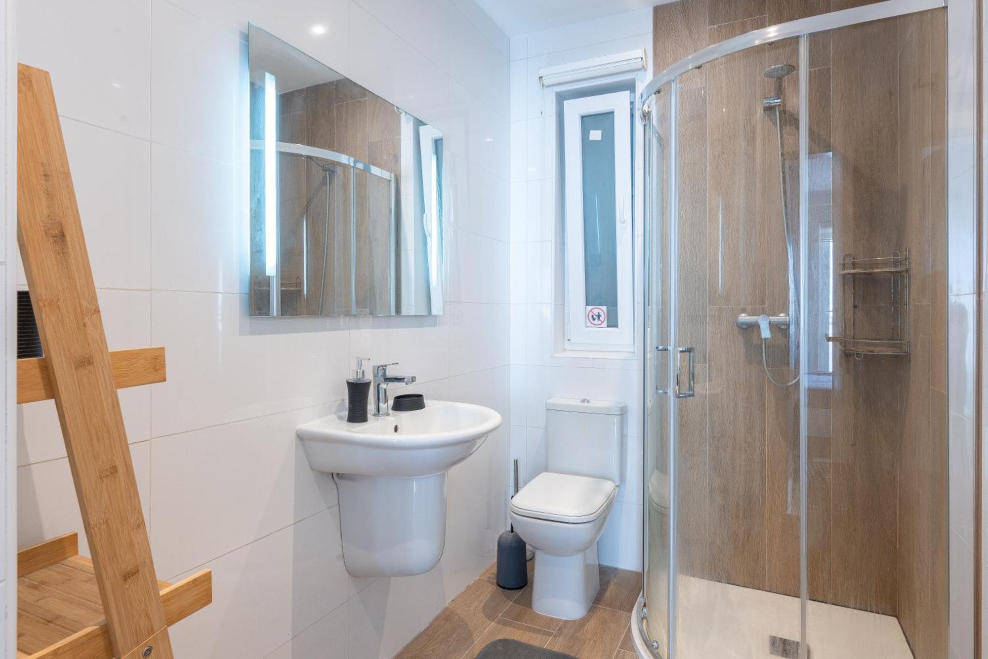 Modern & Luxurious Apartment - Prime Location St. Paul's Bay Buitenkant foto